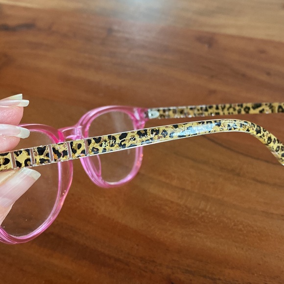Betsey Johnson Frames - Picture 5 of 9